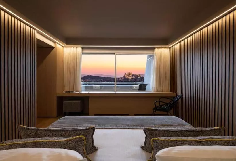 هتل Divani Caravel