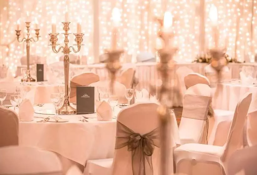 Отель Everglades