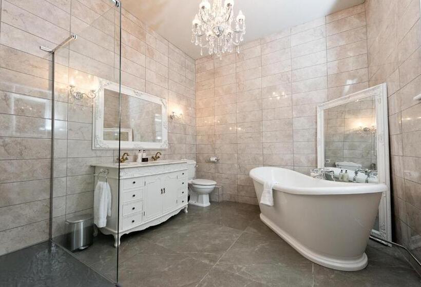 فندق Glewstone Court Country House