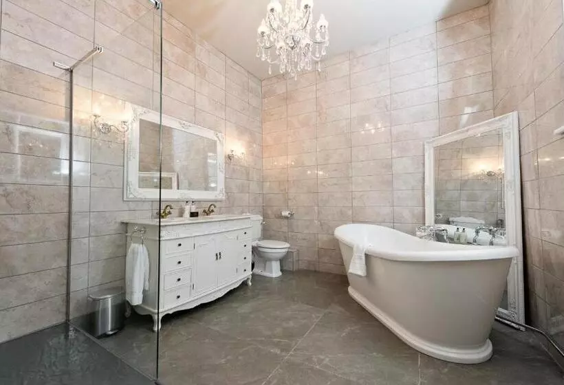 호텔 Glewstone Court Country House