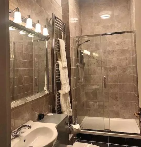 호텔 Glewstone Court Country House