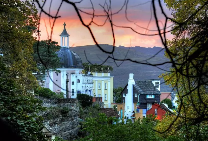 فندق Portmeirion Village & Castell Deudraeth