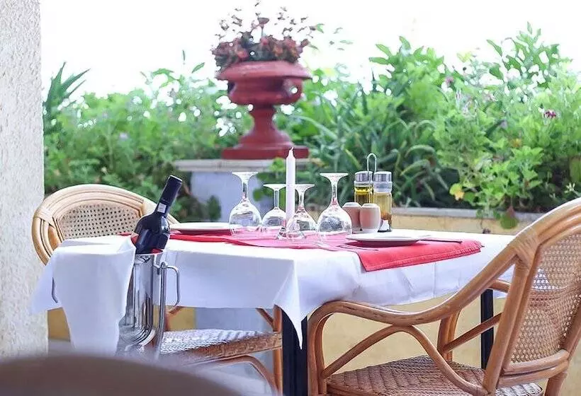 Отель Sariza Spring