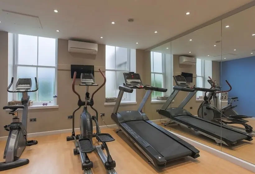 Отель The Belsfield