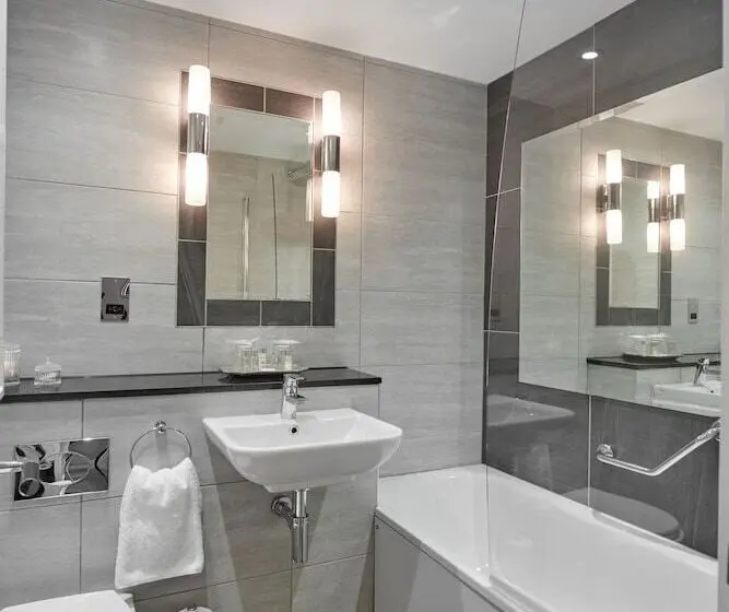 Отель The Belsfield