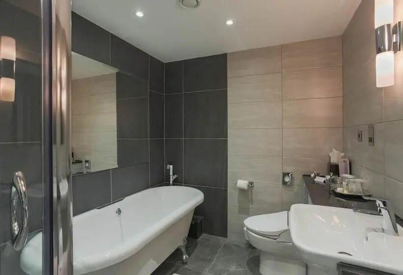 Отель The Belsfield