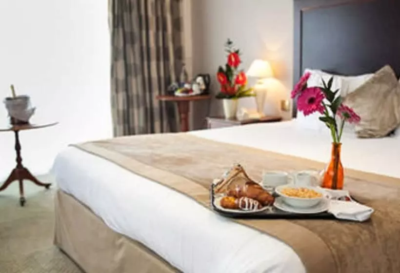 Отель Warren Lodge