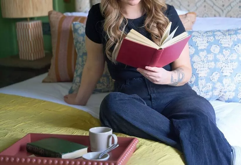 هتل The White Hart