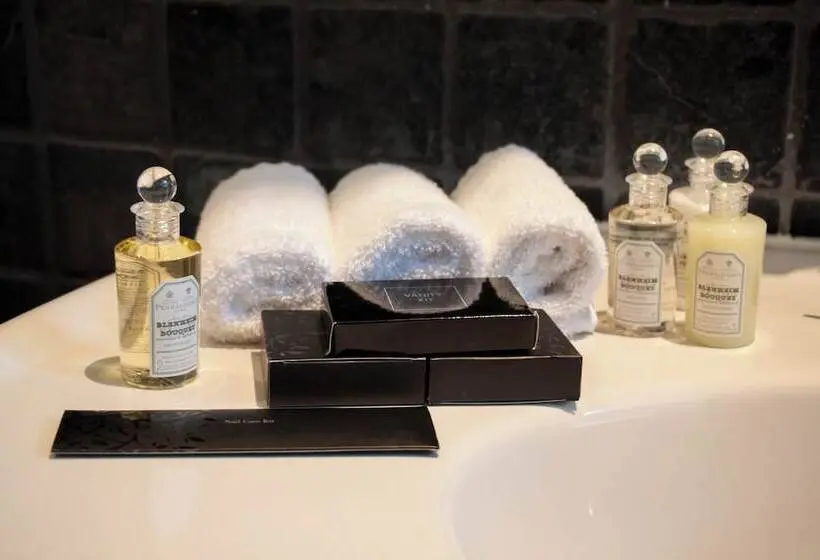 The Gore London Starhotels Collezione