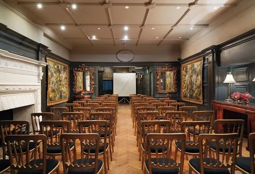 The Gore London Starhotels Collezione