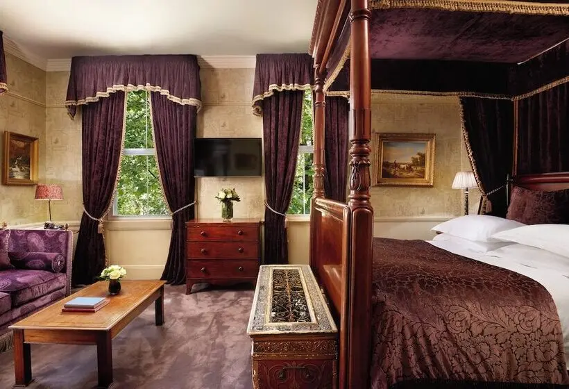 The Gore London Starhotels Collezione