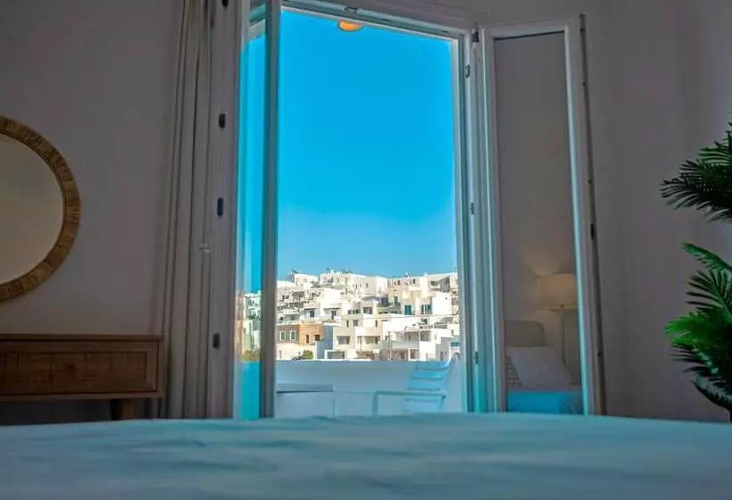 Adonis Hotel & Apartments