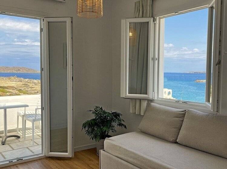 Adonis Hotel & Apartments