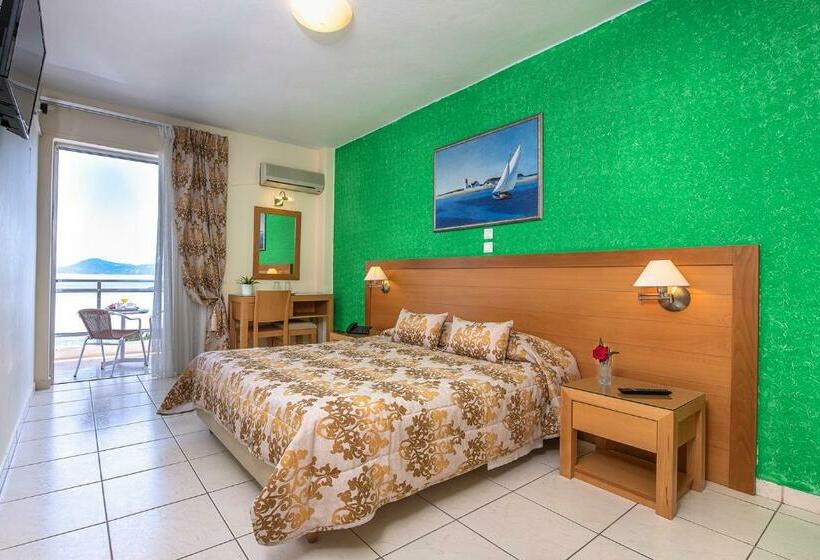 בית מלון כפרי Avra