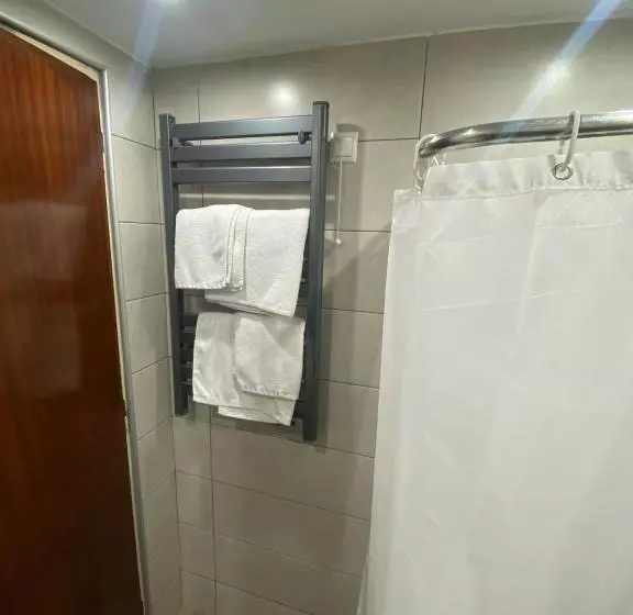 בית מלון כפרי Ideal