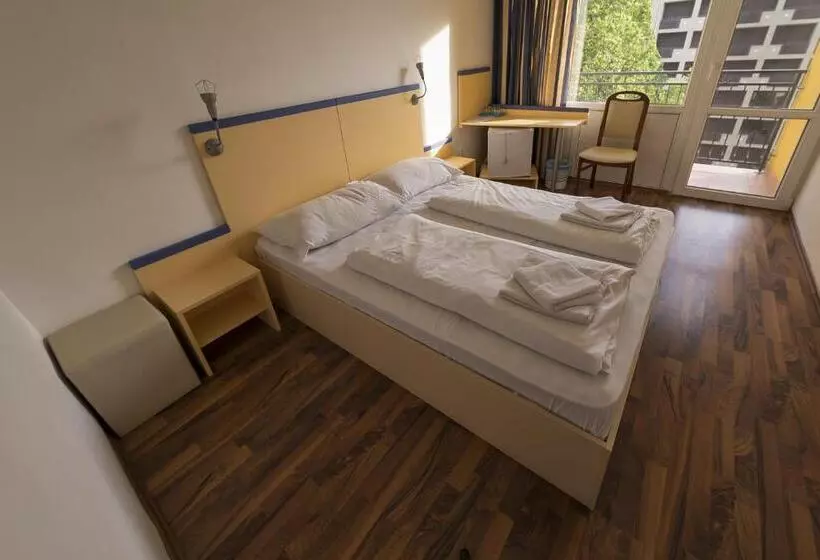 בית מלון כפרי Lido