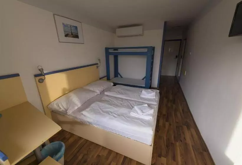 בית מלון כפרי Lido