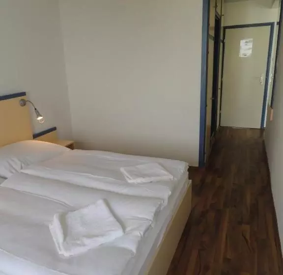 בית מלון כפרי Lido