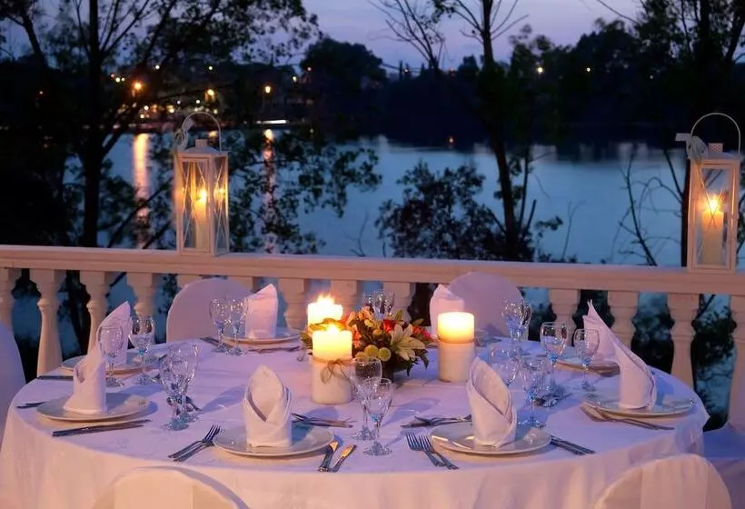 فندق Margarona Royal