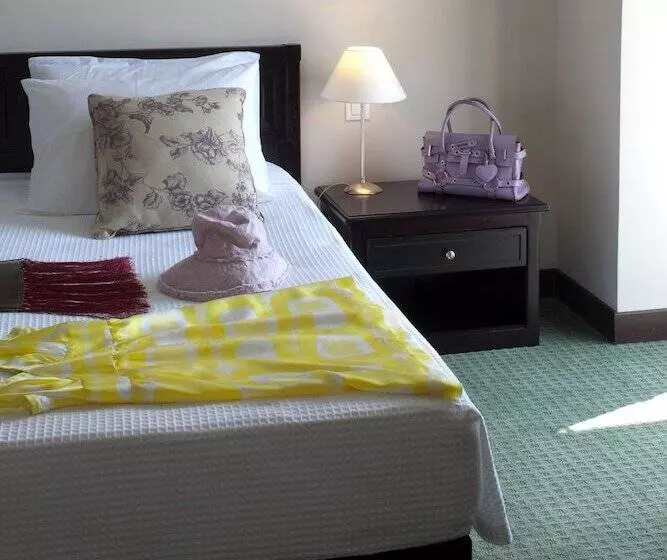 فندق Margarona Royal