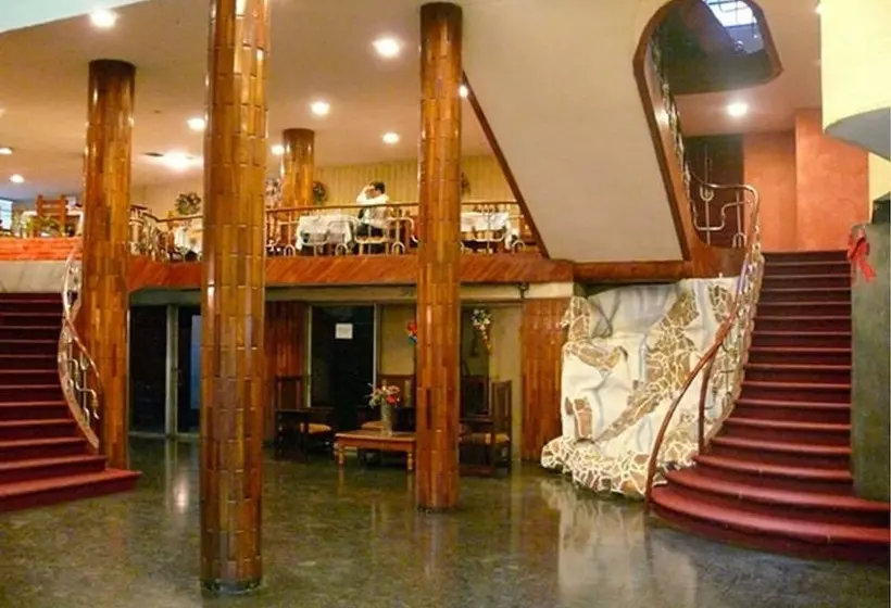 هتل Maya Excelsior