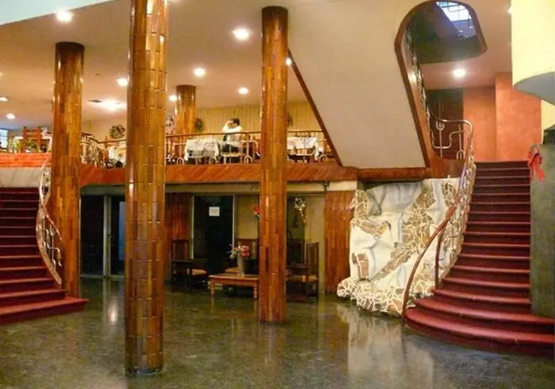 هتل Maya Excelsior