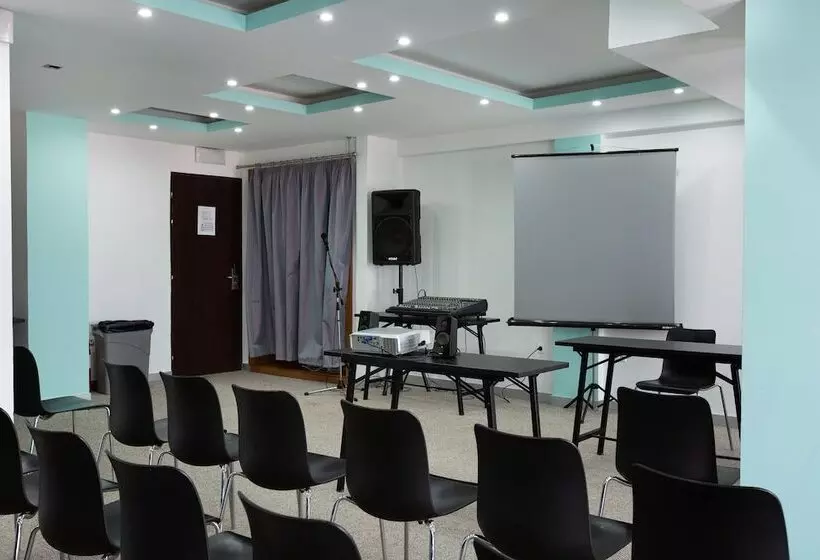 فندق Metropolitan