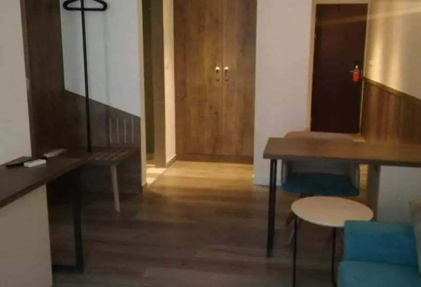 فندق Metropolitan