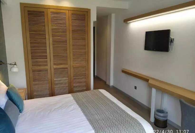 בית מלון כפרי Minoa