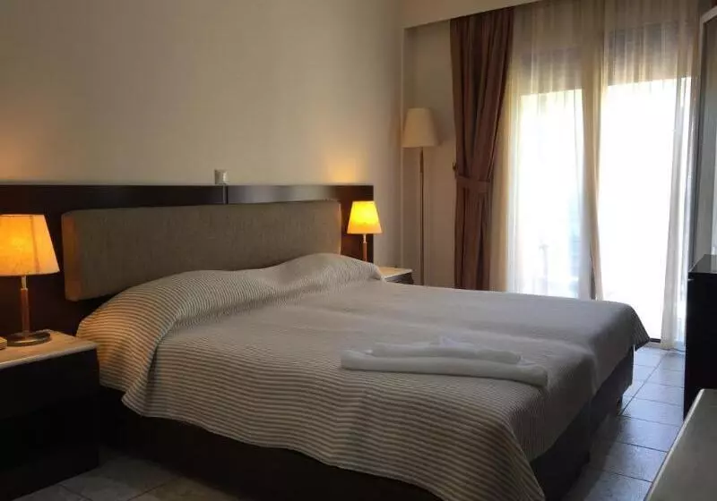 בית מלון כפרי Minoa