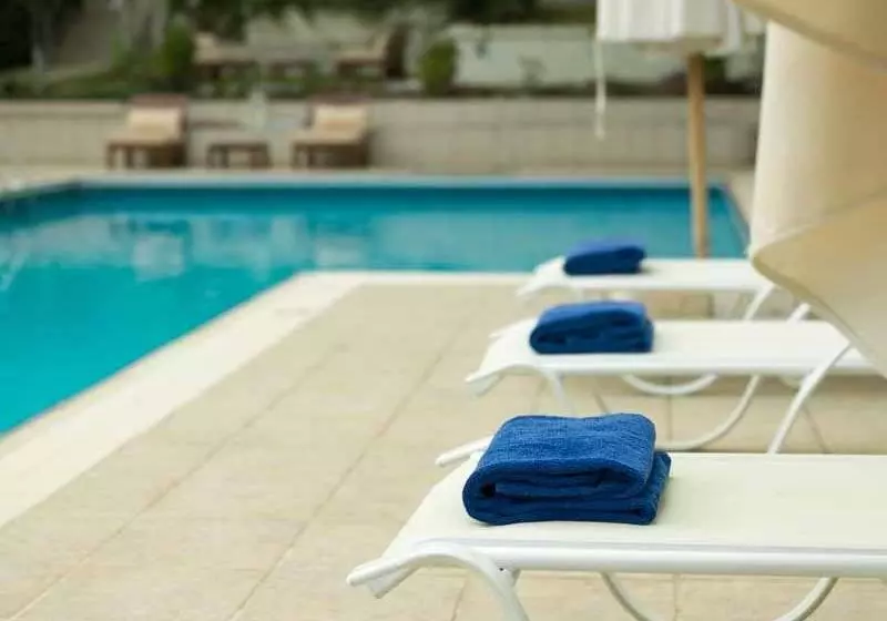 בית מלון כפרי Myrto