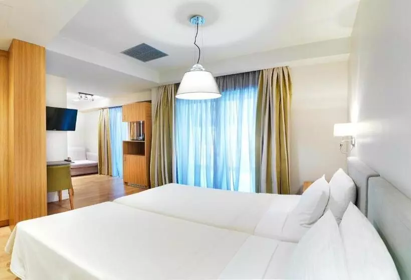 호텔 Phidias Piraeus