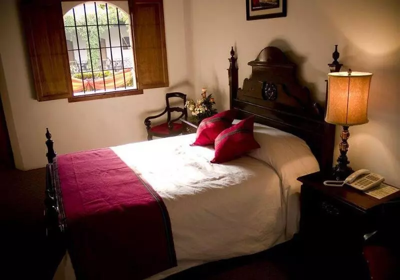 هتل Posada De Don Rodrigo Antigua