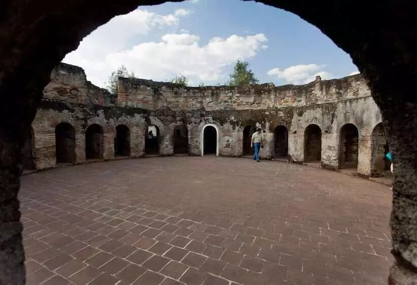 هتل Posada De Don Rodrigo Antigua