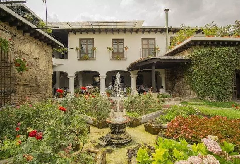 هتل Posada De Don Rodrigo Antigua