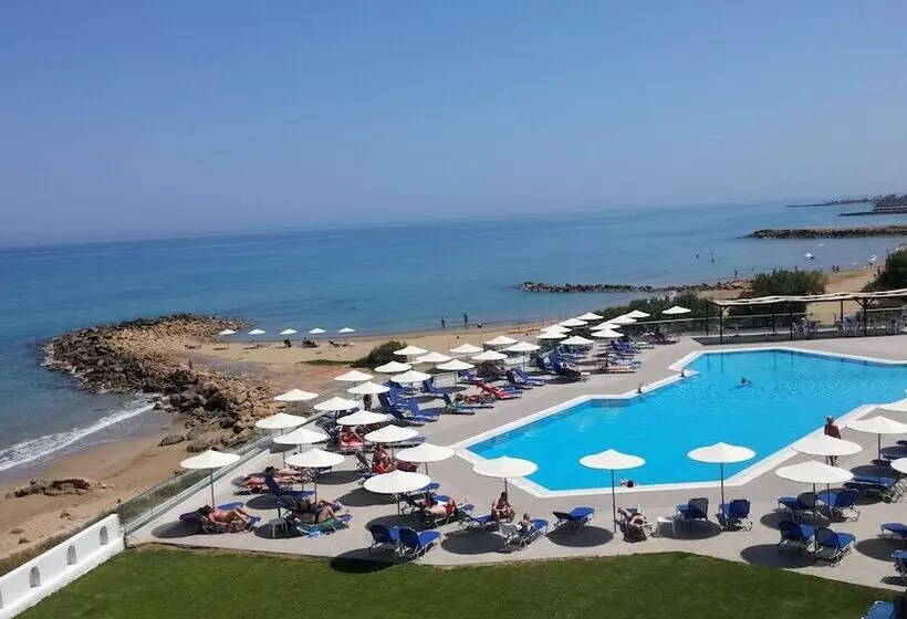 בית מלון כפרי Themis Beach