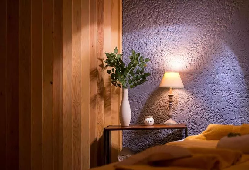 Kernos Beach Hotel & Bungalows