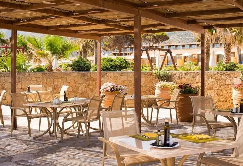 Kernos Beach Hotel & Bungalows