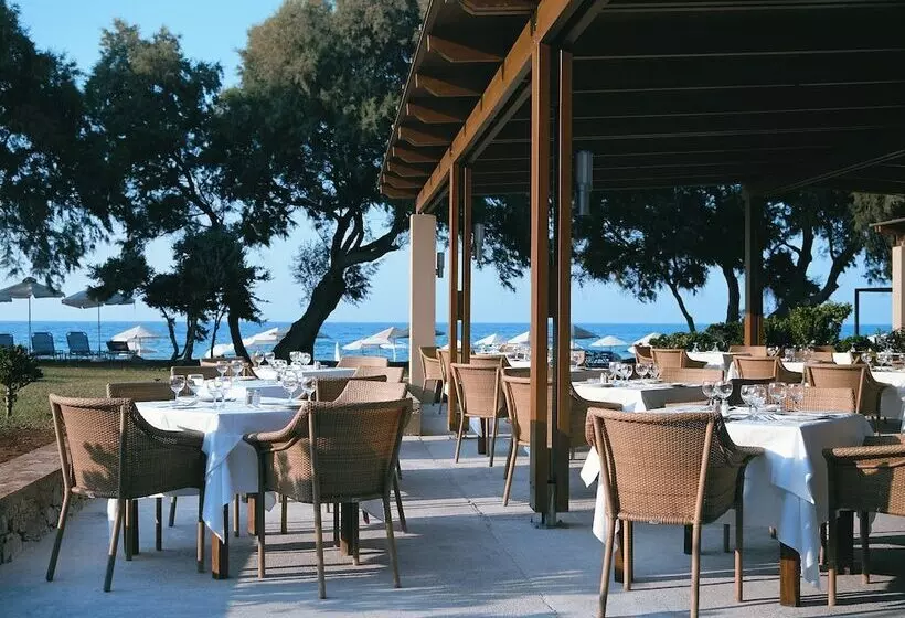 Kernos Beach Hotel & Bungalows