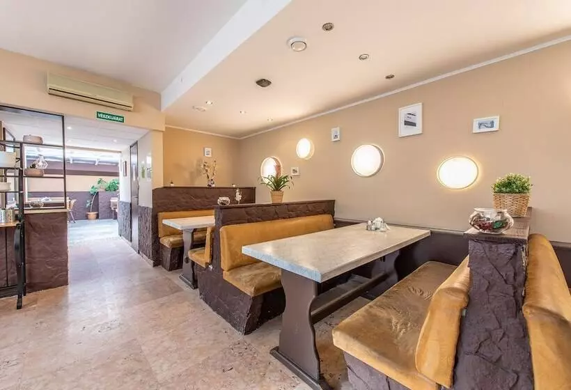 Korona Panzió Budapest