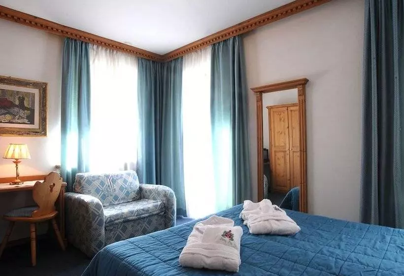 Отель Alla Posta   Famiglia Pra Dal 1866 A Caprile