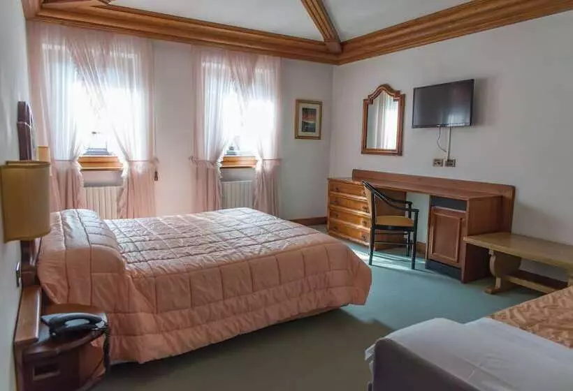 Отель Alla Posta   Famiglia Pra Dal 1866 A Caprile