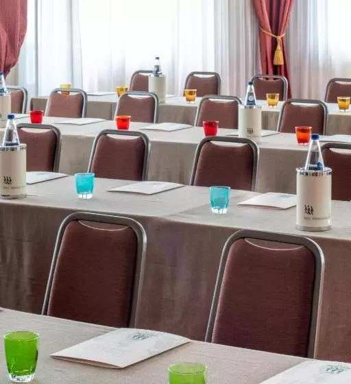 ホテル Ambasciatori