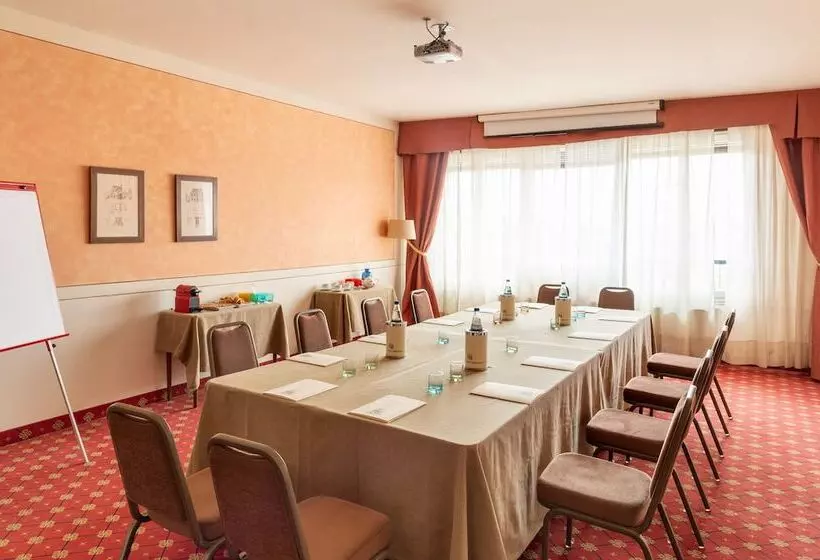 ホテル Ambasciatori