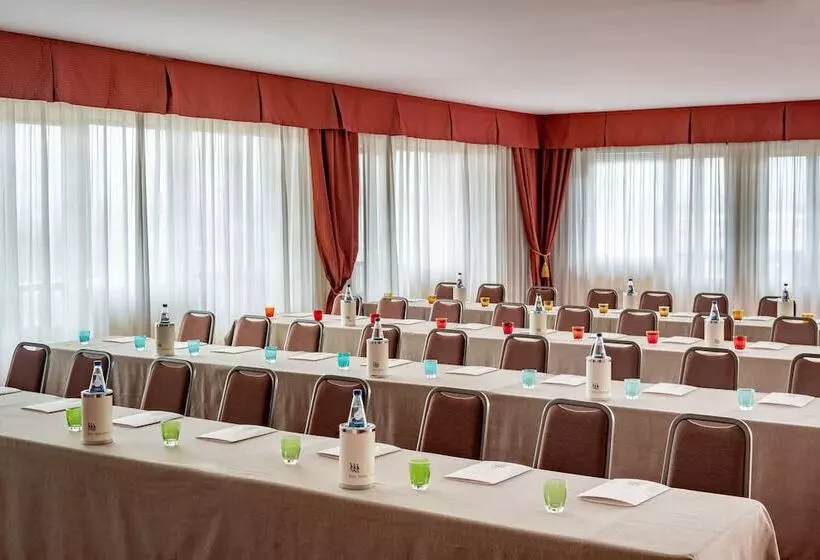 ホテル Ambasciatori