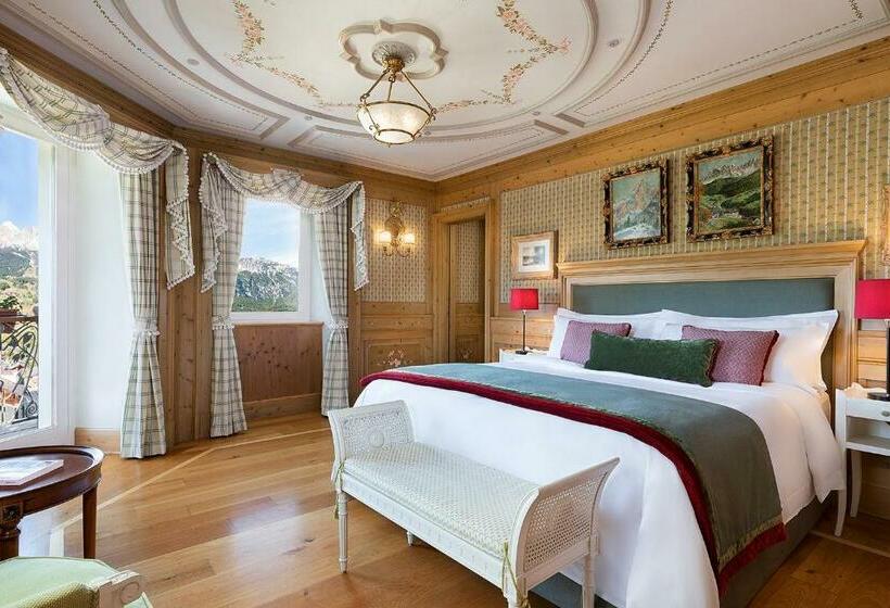 هتل Cristallo, A Luxury Collection Resort & Spa, Cortina D Ampezzo