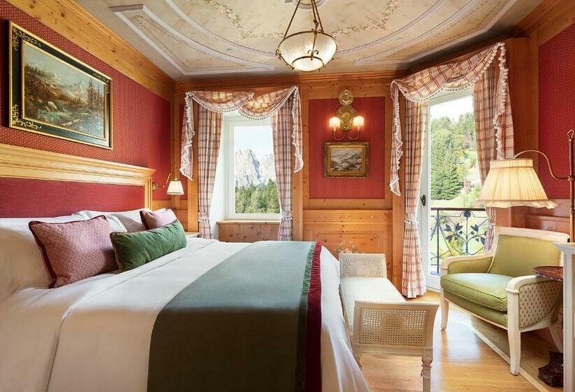 هتل Cristallo, A Luxury Collection Resort & Spa, Cortina D Ampezzo