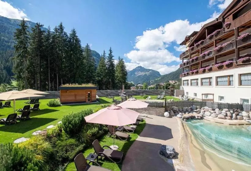 ホテル Croce Bianca Leisure & Spa