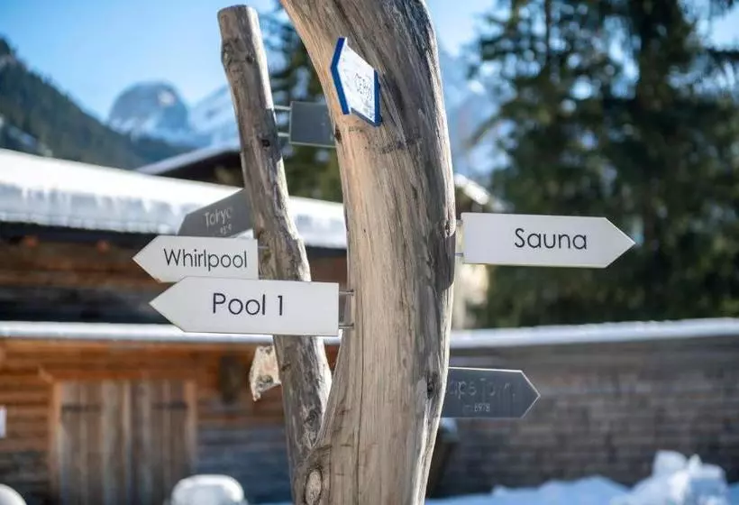 ホテル Croce Bianca Leisure & Spa