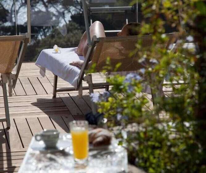 هتل La Floridiana